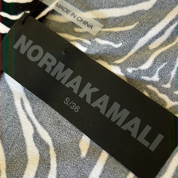 NWT Norma Kamala NK Zebra Print Collared Shirt Size S - Picture 8 of 10